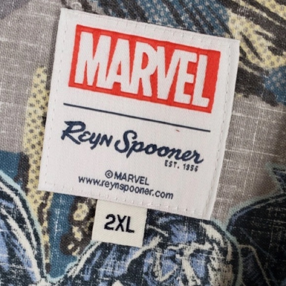 Reyn Spooner Marvel Avengers Assemble Hawaiian Camp Shirt Wmns 2XL Reverse Print - Picture 4 of 16